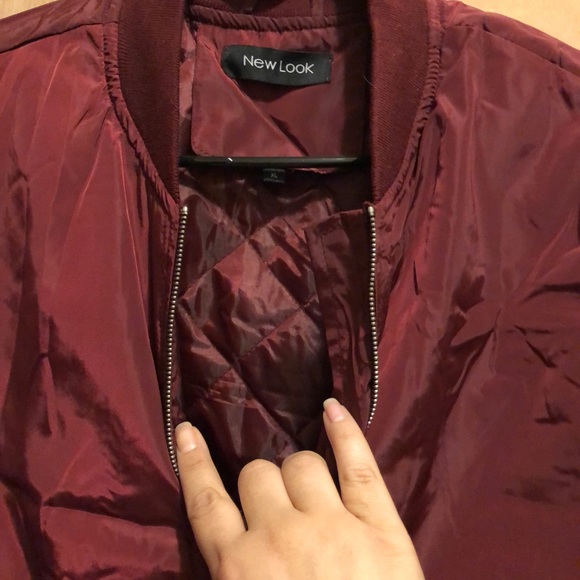 🌺Burgundy Bomber Jacket🌺 - Picture 2 of 5